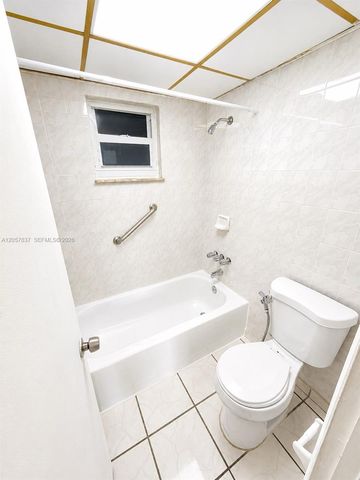 2400 NW 16th St Rd 407, Miami, FL 33125