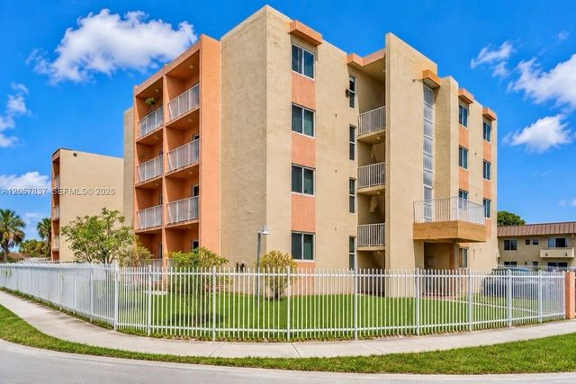 2400 NW 16th St Rd 407, Miami, FL 33125