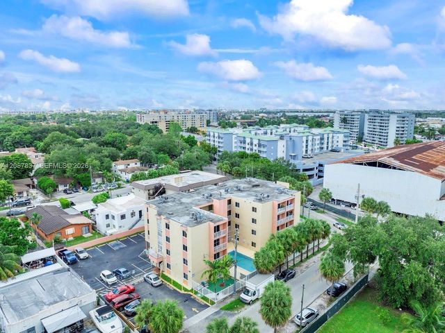 2400 NW 16th St Rd 407, Miami, FL 33125
