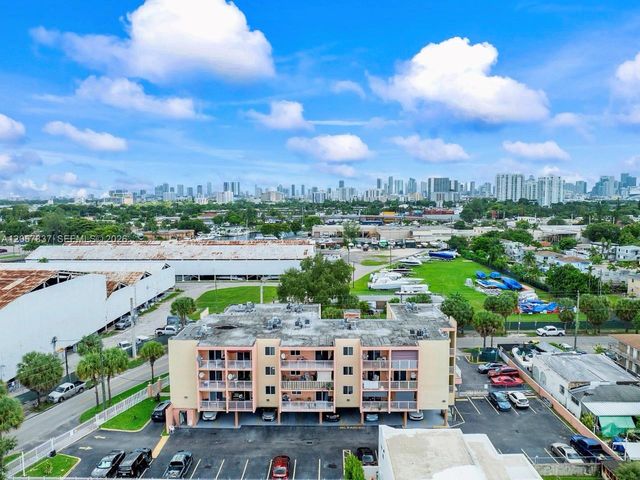 2400 NW 16th St Rd 407, Miami, FL 33125
