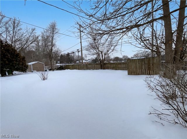 1754 E 236th Street, Euclid, OH 44117