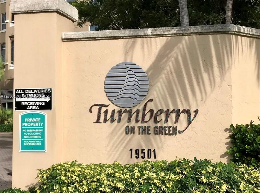 19501 W Country Club Dr 210, Aventura, FL 33180