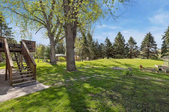 9055 Jamaca Court N, Lake Elmo, MN 55042