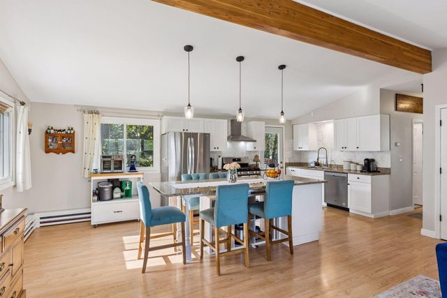 9055 Jamaca Court N, Lake Elmo, MN 55042