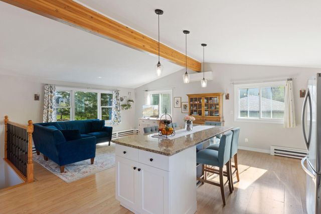 9055 Jamaca Court N, Lake Elmo, MN 55042