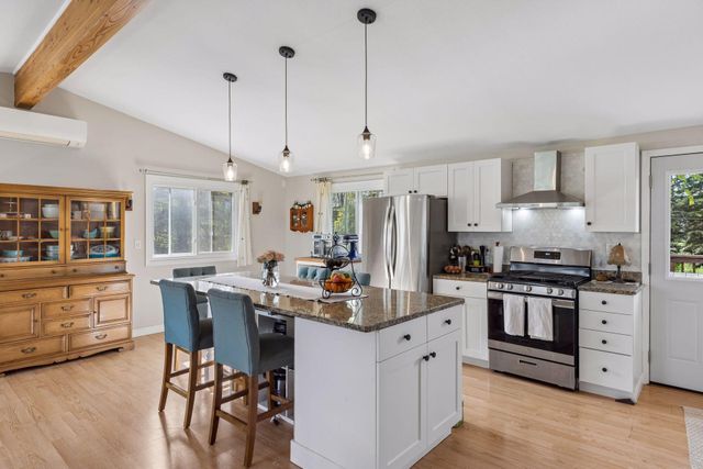 9055 Jamaca Court N, Lake Elmo, MN 55042