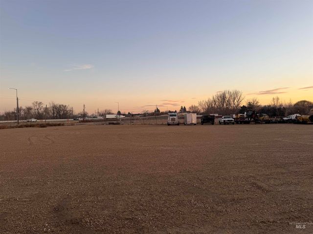 21451 & 21677 Chicago St, Caldwell, ID 83607