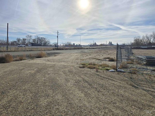 21451 & 21677 Chicago St, Caldwell, ID 83607