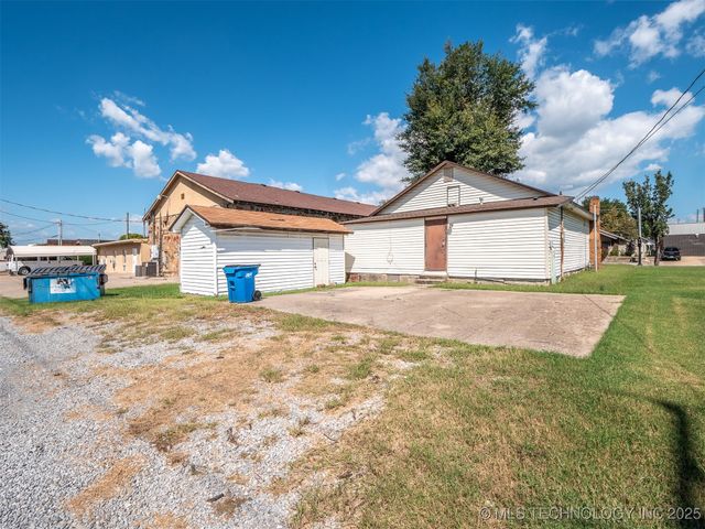 426 E Wyandotte, Mcalester, OK 74501