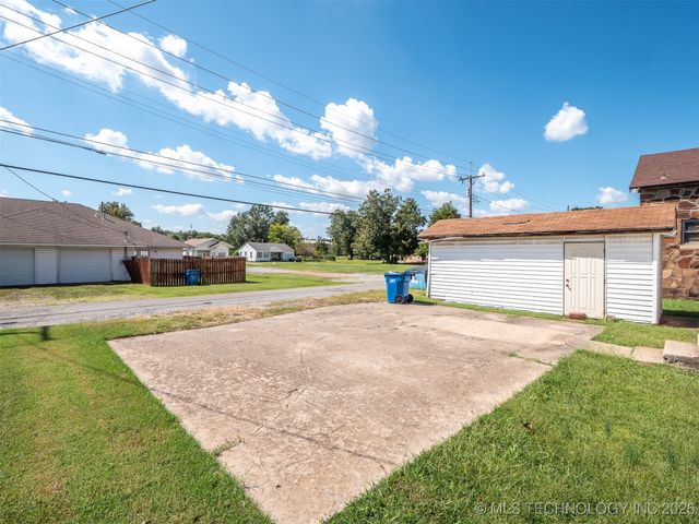 426 E Wyandotte, Mcalester, OK 74501
