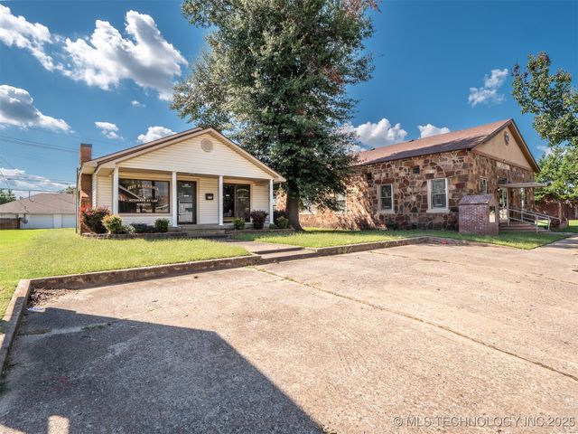 426 E Wyandotte, Mcalester, OK 74501