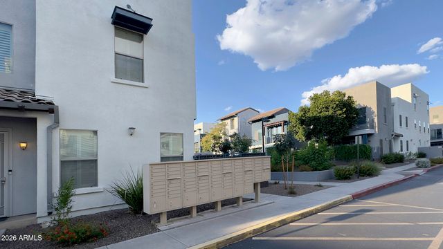 615 E PORTLAND Street 106, Phoenix, AZ 85004