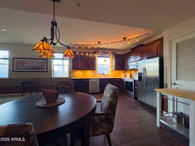 615 E PORTLAND Street 106, Phoenix, AZ 85004