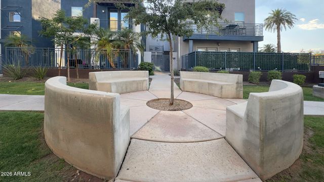 615 E PORTLAND Street 106, Phoenix, AZ 85004