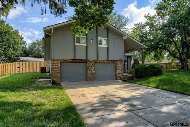 6613 S 139 Circle, Omaha, NE 68137