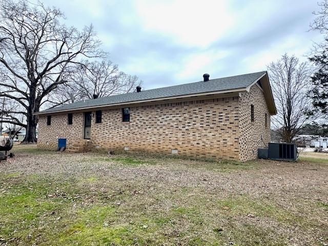 390 PYBURN DR, Savannah, TN 38372