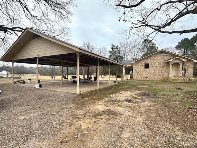 390 PYBURN DR, Savannah, TN 38372