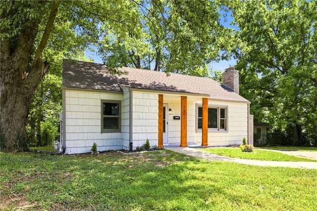 1347 S Hocker Avenue, Independence, MO 64055