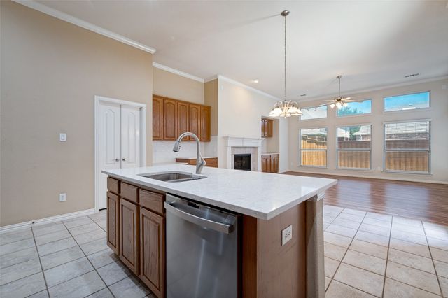 4582 ROCK CREEK Lane, Frisco, TX 75034