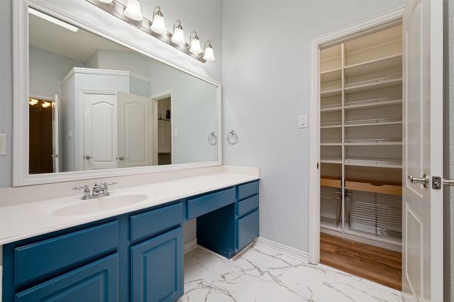 4582 ROCK CREEK Lane, Frisco, TX 75034
