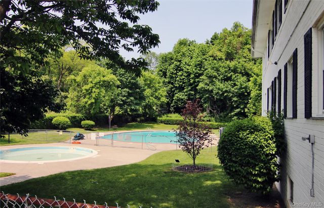 71 Avon Circle D, Rye Brook, NY 10573