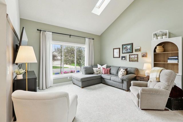609 Worthington Way, Waunakee, WI 53597