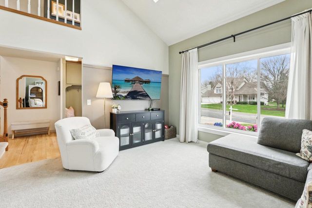 609 Worthington Way, Waunakee, WI 53597