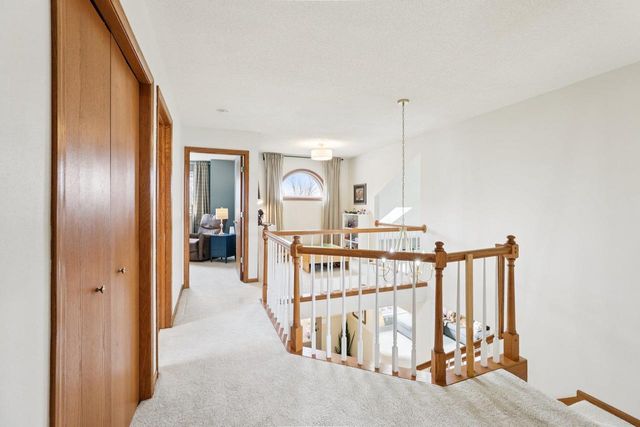 609 Worthington Way, Waunakee, WI 53597