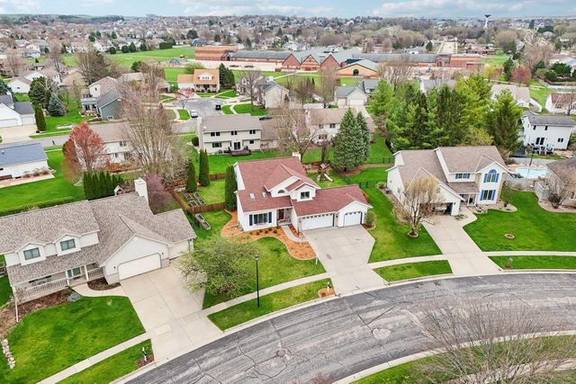609 Worthington Way, Waunakee, WI 53597
