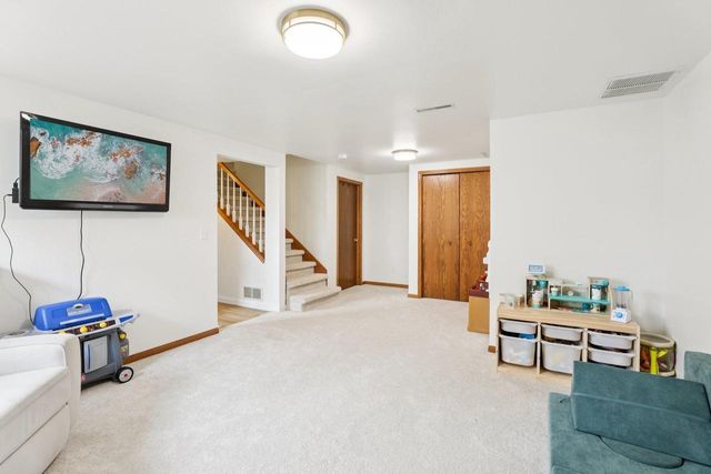 609 Worthington Way, Waunakee, WI 53597