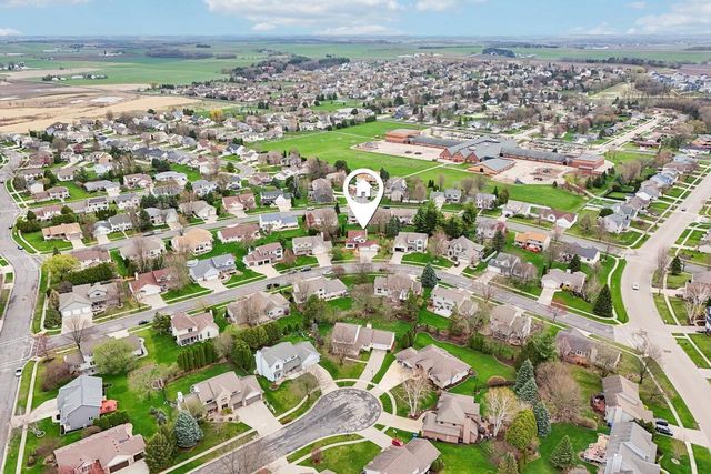 609 Worthington Way, Waunakee, WI 53597