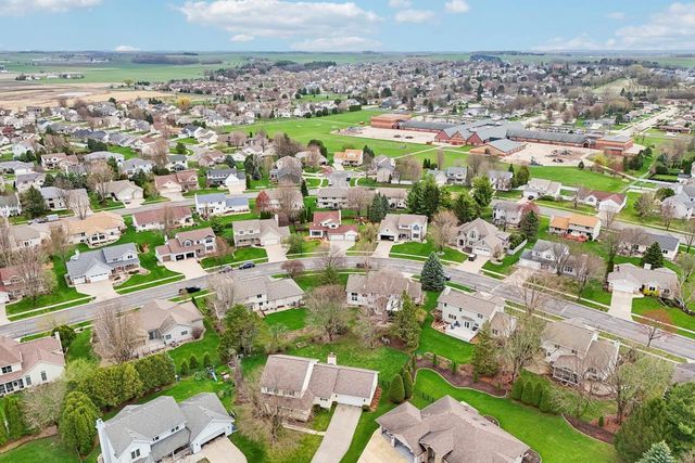 609 Worthington Way, Waunakee, WI 53597