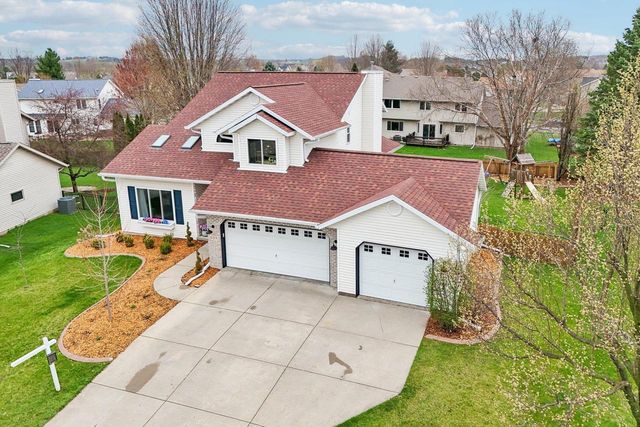 609 Worthington Way, Waunakee, WI 53597