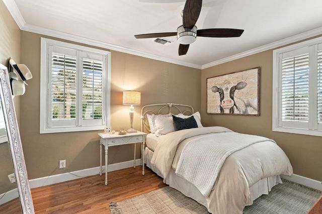 3825 Lynwood Way, Sacramento, CA 95864