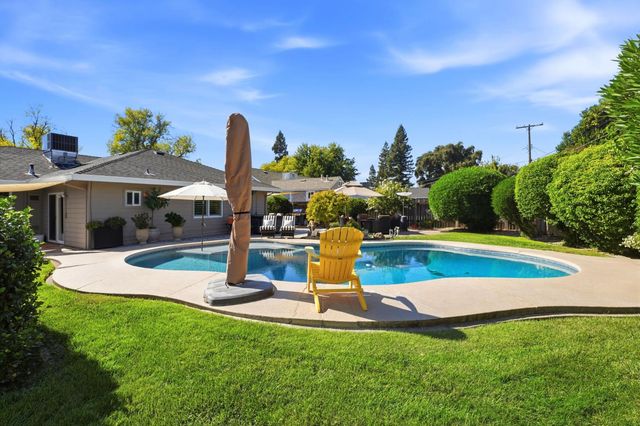 3825 Lynwood Way, Sacramento, CA 95864