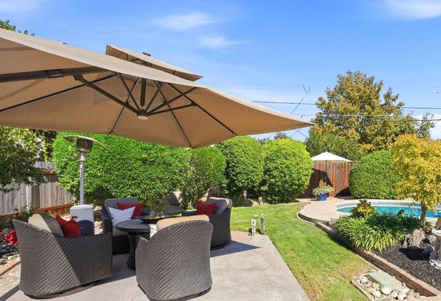 3825 Lynwood Way, Sacramento, CA 95864