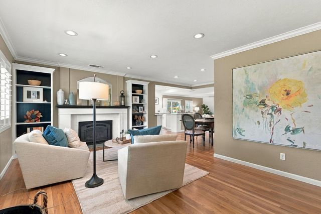 3825 Lynwood Way, Sacramento, CA 95864