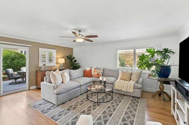 3825 Lynwood Way, Sacramento, CA 95864