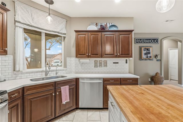 10730 S Shimmering Way, Mohave Valley, AZ 86440