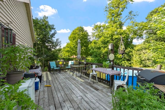 30 Baldwinville Rd, Phillipston, MA 01331