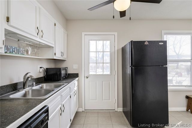 2316 Dunbar Drive, Jeffersonville, IN 47130