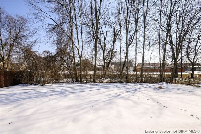 2316 Dunbar Drive, Jeffersonville, IN 47130