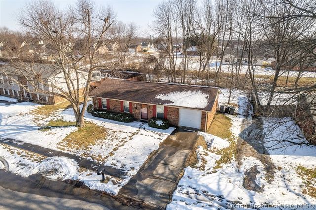 2316 Dunbar Drive, Jeffersonville, IN 47130