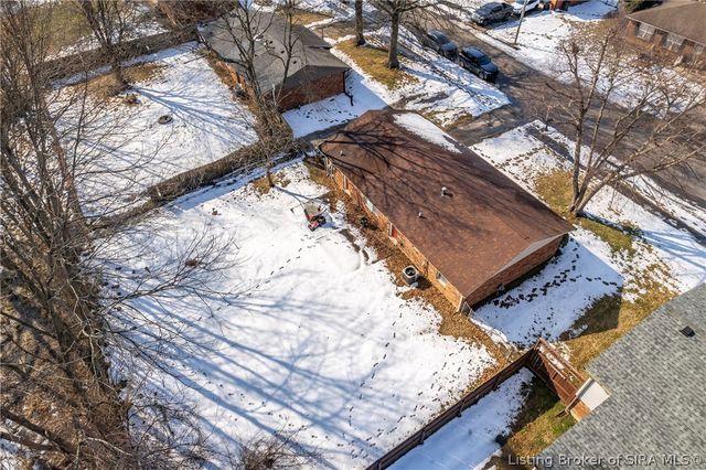 2316 Dunbar Drive, Jeffersonville, IN 47130