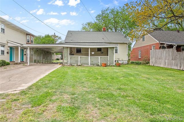 1308 Troy Road, Edwardsville, IL 62025