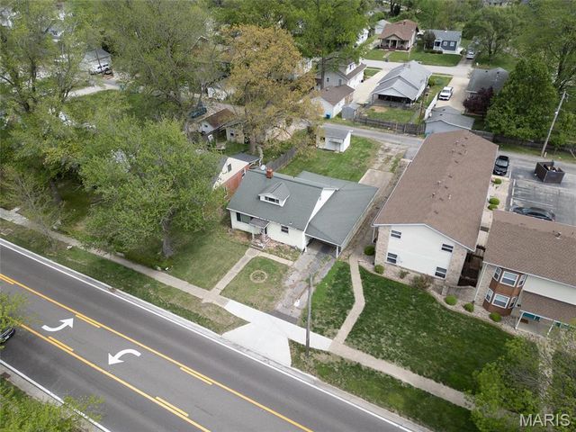 1308 Troy Road, Edwardsville, IL 62025