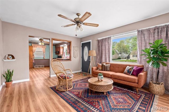 1308 Troy Road, Edwardsville, IL 62025