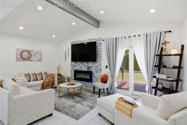 34839 Beaver Drive, Sterling Heights, MI 48312