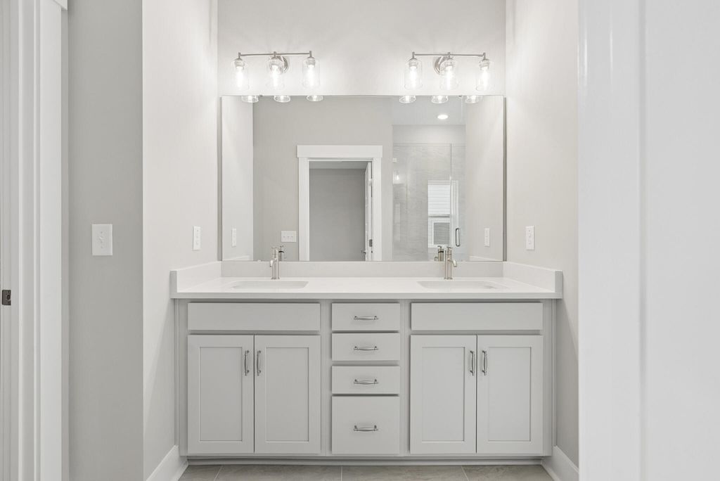 Image 21 of property listing at 193 Lazy Acres Loop, Summerville, SC 29483