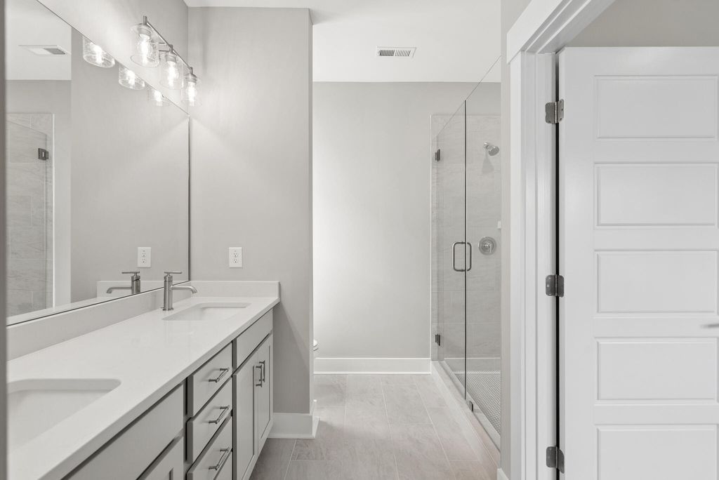 Image 22 of property listing at 193 Lazy Acres Loop, Summerville, SC 29483